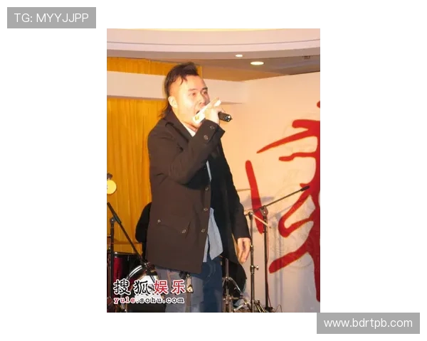 全球足坛劲爆动态欧洲豪门转会风云再掀波澜赛季前瞻热点汇总解读