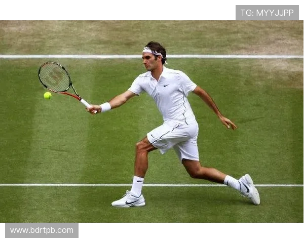 网球大师赛精彩对决迎来新王者 费德勒温网再度出战引发期待